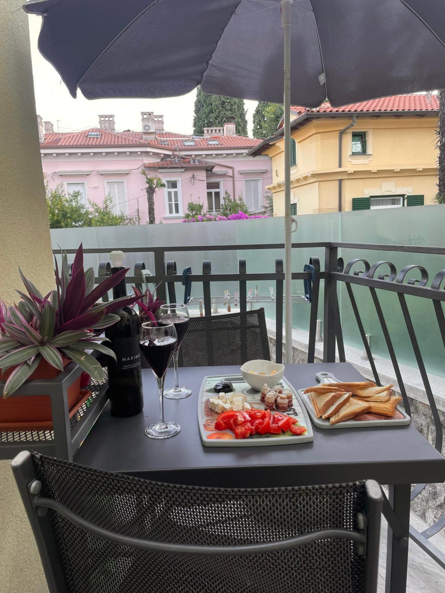 Apartment Andreja, Opatija City Center Kültér fotó
